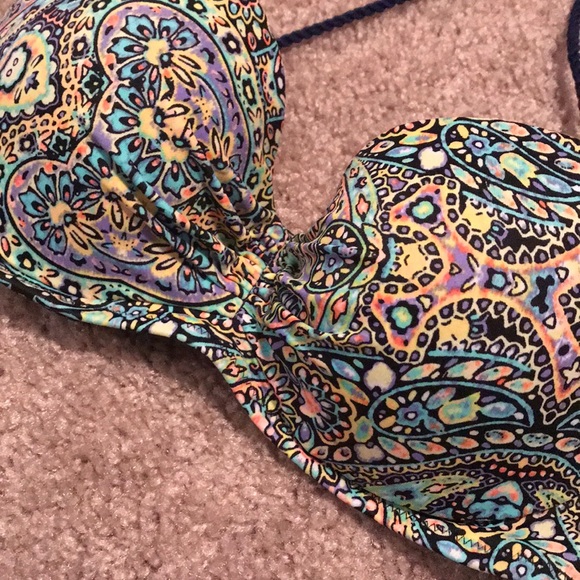 ⬇️🎉PRICE DROP!  Victoria’s Secret Bikini 👙 - Picture 5 of 7